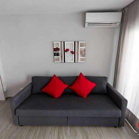 Roses Apartments Red Loft Vista Mar Lateral 外观 照片